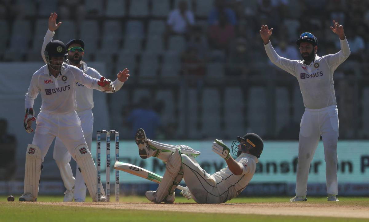 Black Caps set for heavy defeat to India despite Ajaz Patel's 14 wickets