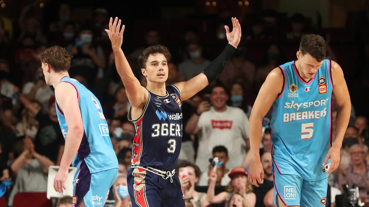 New Zealand Breakers fall to Adelaide 36ers after second-half collapse