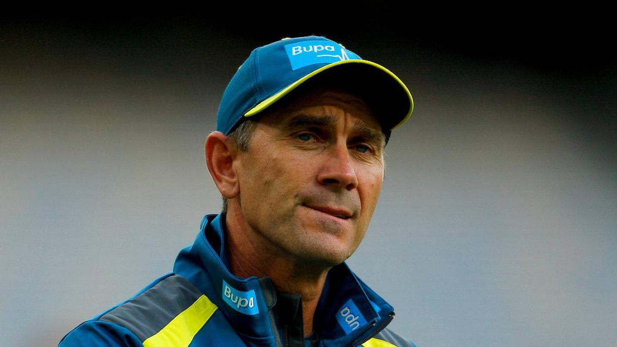Australian cricket coach Justin Langer tenders shock resignation