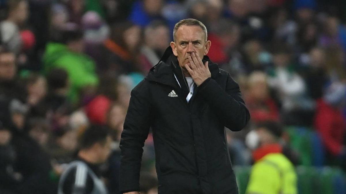 Coach apologises for saying women 'more emotional than men'