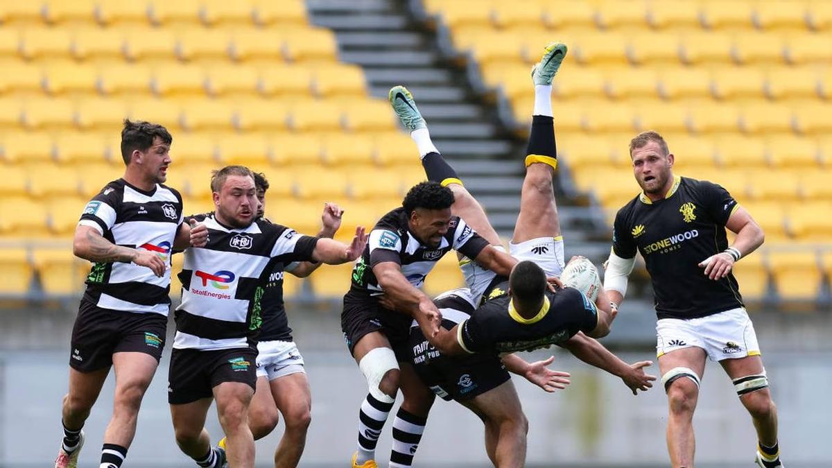 Hawkes Bay win Ranfurly Shield with late converted try