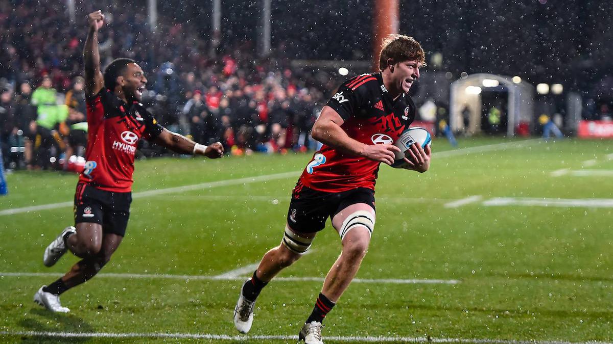 Crusaders shut down Chiefs to move into final