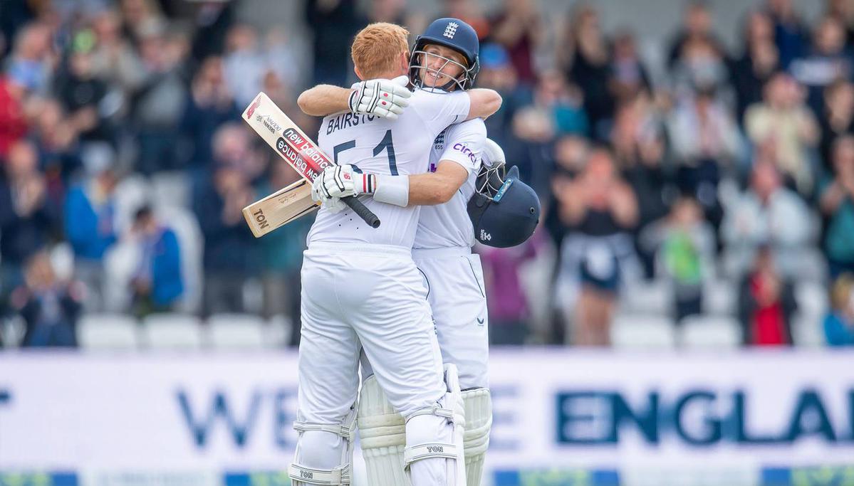 England's final day blitz sinks the Black Caps