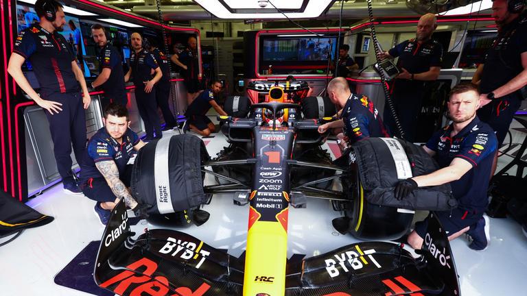 Theyre in it New contender emerges as Mercdes suffer frustrating blow  F1 Testing