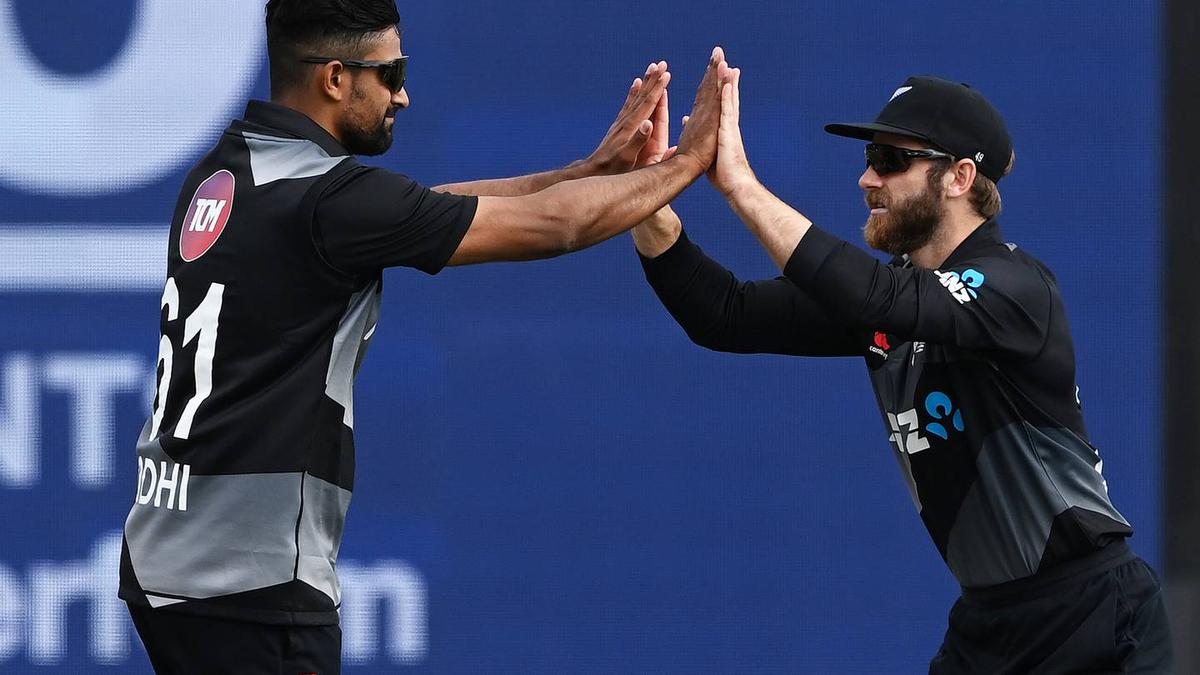 Black Caps put Pakistan in a spin to earn tri-series revenge