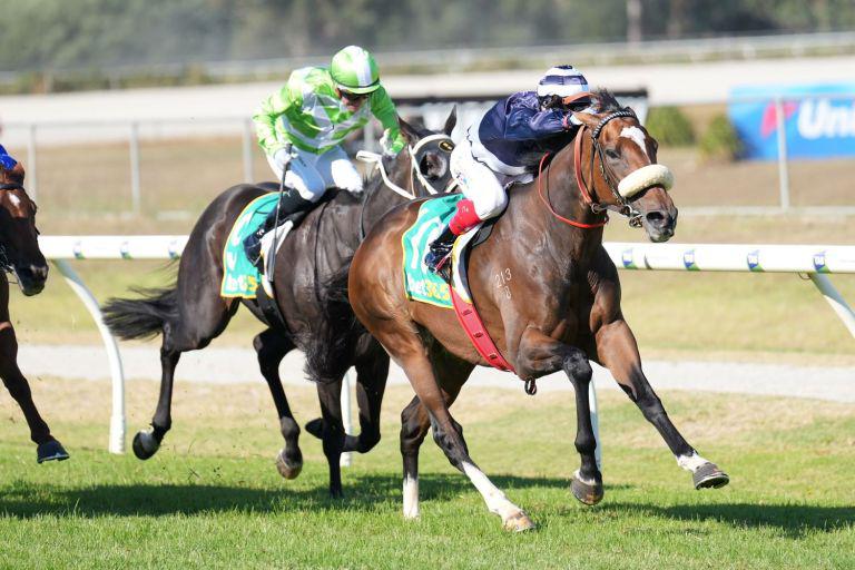 Kent scores back-to-back Country Oaks