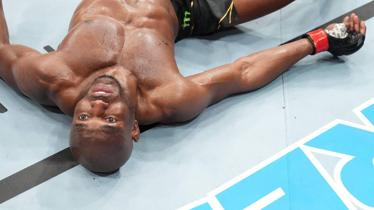 Kamaru Usman stunned by Leon Edwards in last-minute knockout at UFC 278