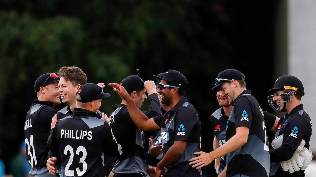  Mitchell Santner leads Black Caps to sweep of Netherlands