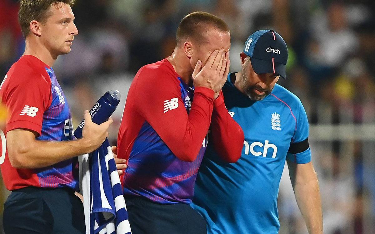 Jason Roy's injury gives England unorthodox opportunity to strengthen their bowling resources against Black Caps