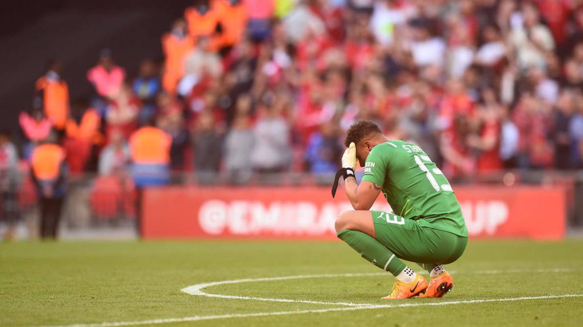 Goalie blunder helps quad-chasing Liverpool reach FA Cup final