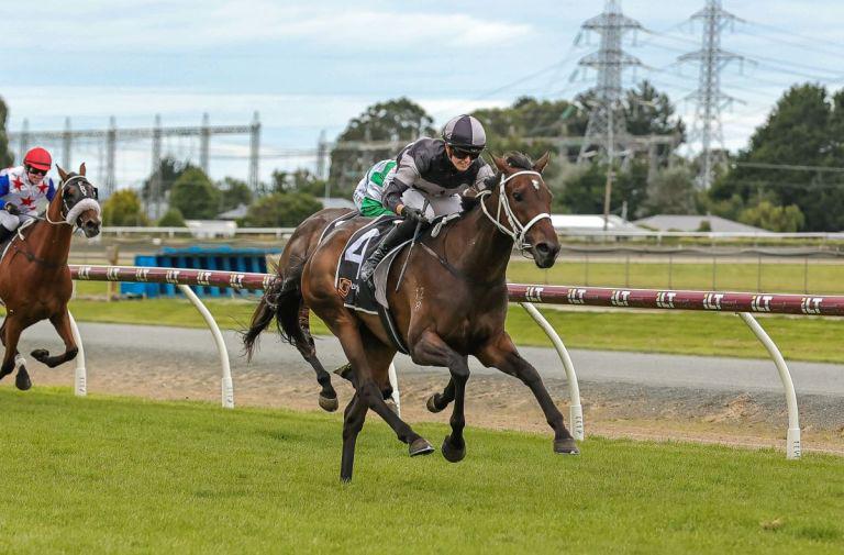 Invercargill Gold Cup win for Vaughan