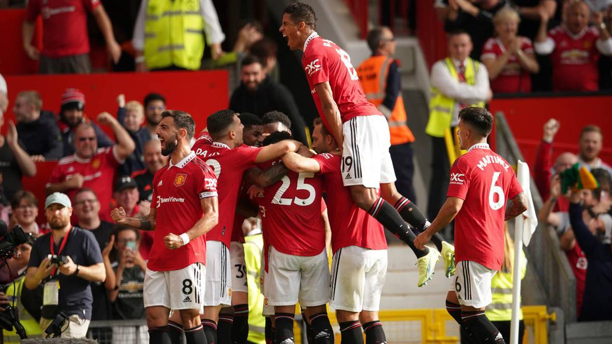 Manchester United beat Arsenal for fourth win in a row