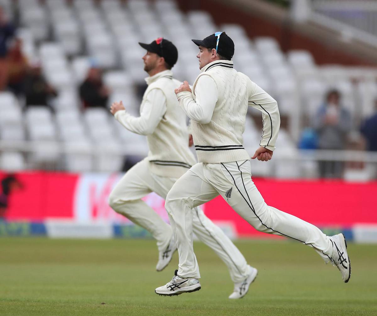 Joe Root and Ollie Pope lead England in fight back against Black Caps with impressive knock on day three