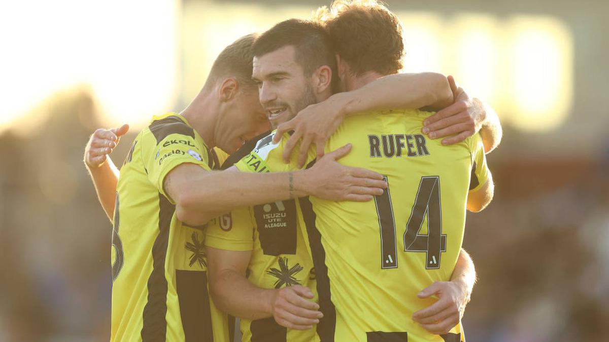 Wellington Phoenix make club history with another FFA Cup win