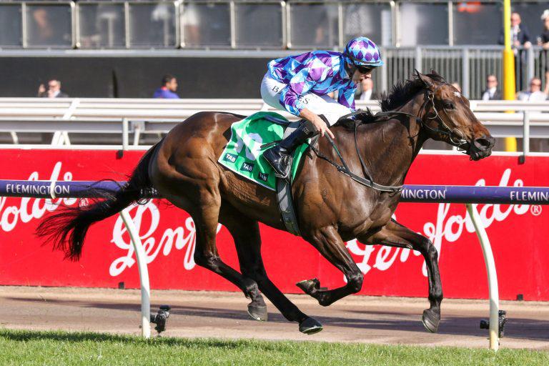 Pride Of Jenni has day out at Sandown