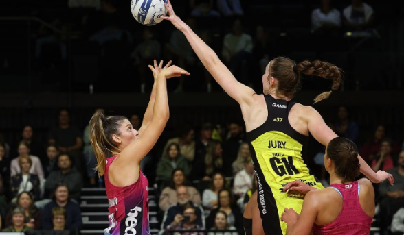 Relentless Pulse crush Steel to continue march up ANZ Premiership table