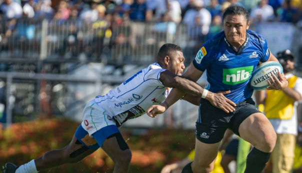 Leon MacDonalds side keep touch with Super Rugby Pacific leaders