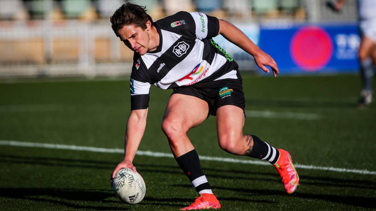 Hawke's Bay fend off Poverty Bay shield challenge