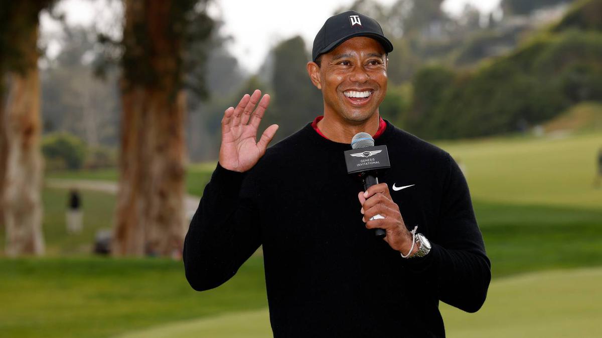 Tiger Woods beats out Mickelson for $12 million impact bonus