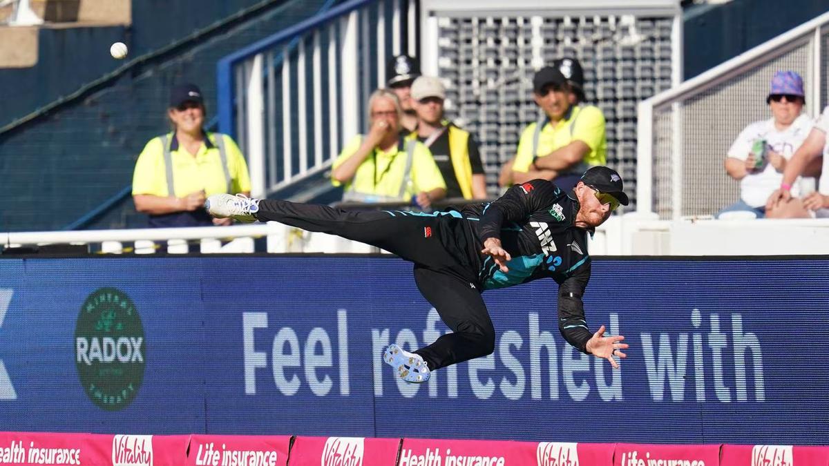 Black Caps v England, New Zealand bounce back to win third Twenty20 to stay alive in series