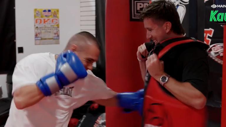 First Johns who can throw a punch: Coopers hilarious Tim Tszyu training session