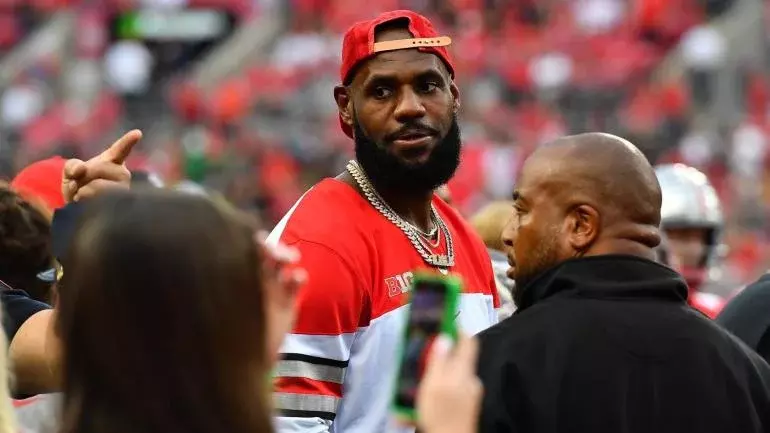 LOOK: LeBron James gifts custom cleats to Ohio State ahead of rivalry game against Michigan