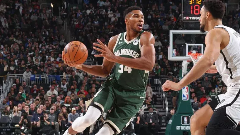 Giannis Antetokounmpo delivers another 40-point, 10-rebound outing as Bucks beat Nets to remain undefeated