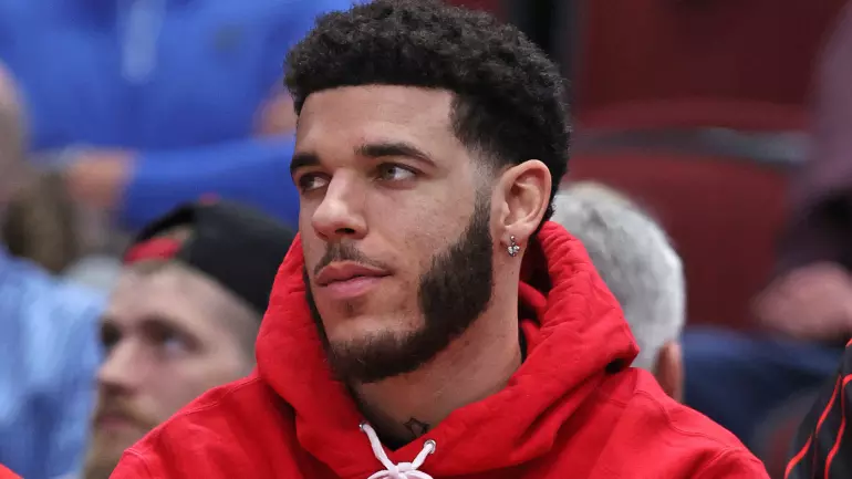 Lonzo Ball injury update: Bulls guard 'nowhere near' return after missing more than a year with knee issue
