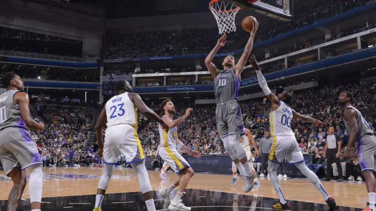 Domantas Sabonis' 20-20 game leads Kings past Warriors for fourth win in five games