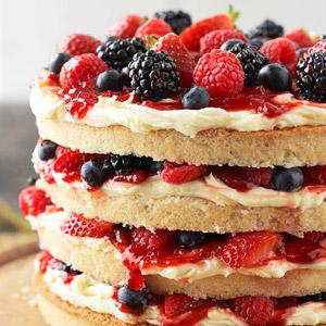 Vanilla Cake with Berries