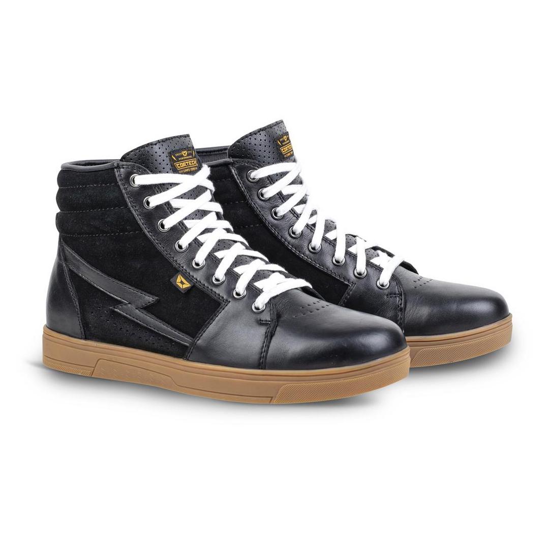 riding shoes